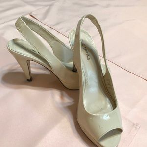 Women’s shoes